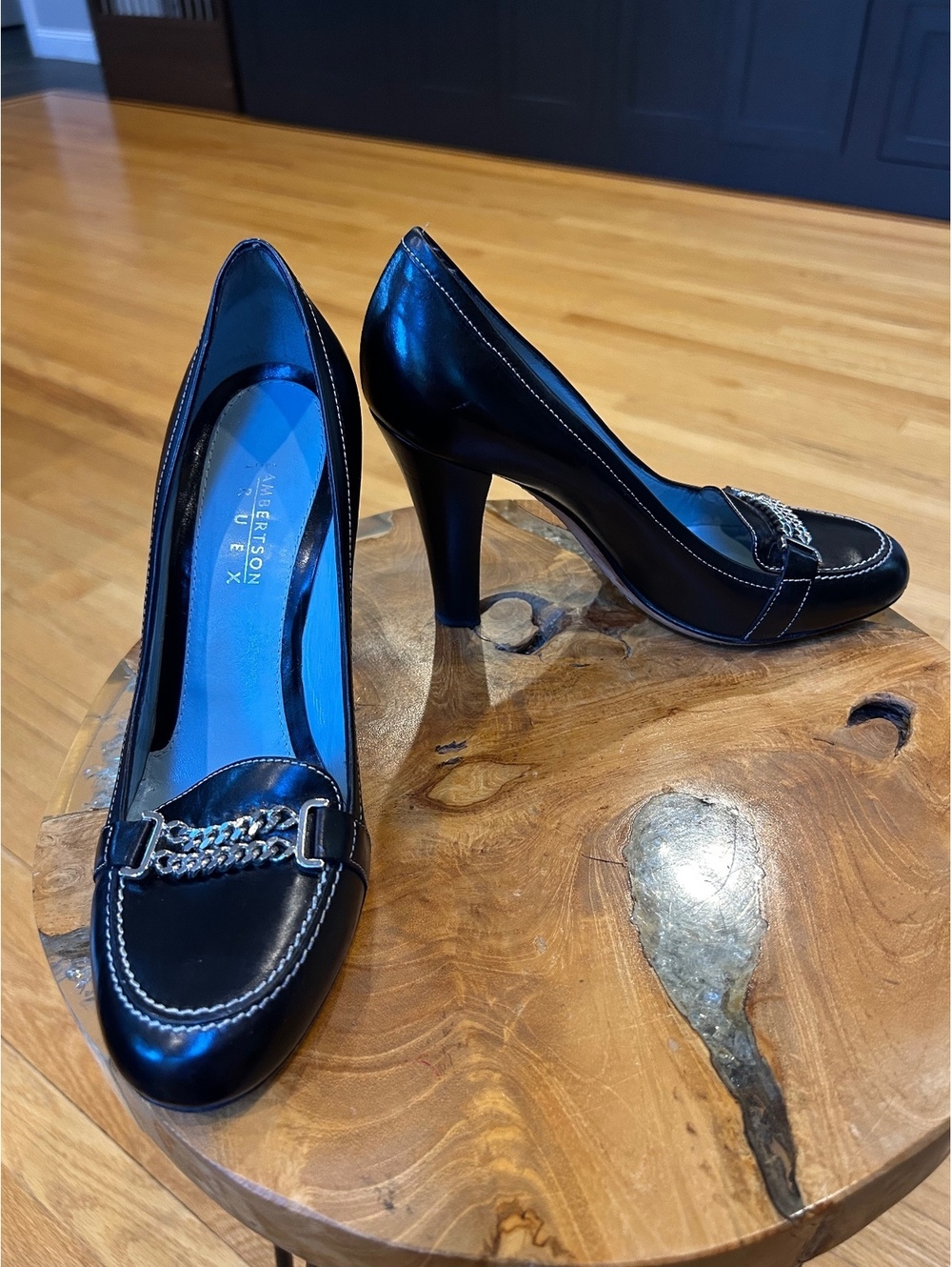 Lambertson Truex Black Leather Heeled Loafers with Chain Detail Size 38.5